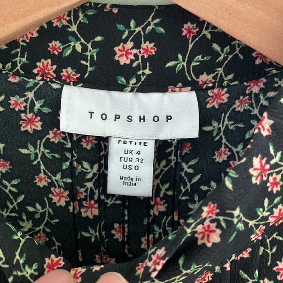 NWOT Women’s Topshop Floral Mini Dress Sz 0 - Picture 4 of 6